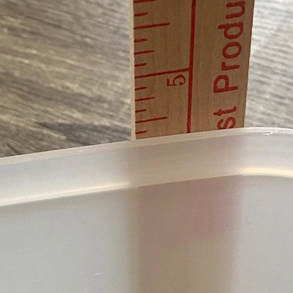 Vintage Tupperware Oval Container Set 2 Brown Lid 4-3/4 Cups 1.1 Liters‎ Storage